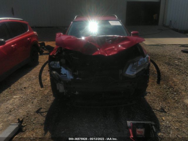 JN8AT2MT5HW133233 Nissan Rogue Sl