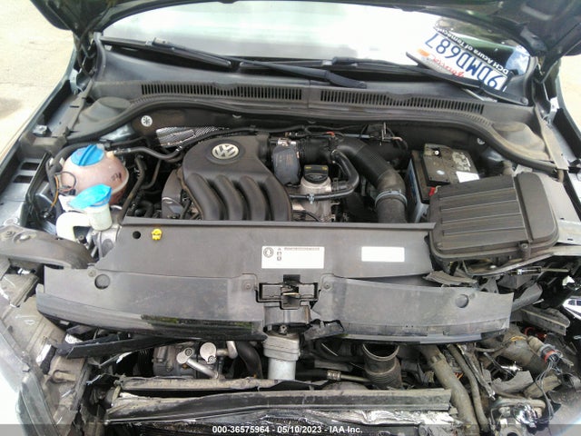 3VW2K7AJ1EM425070 Volkswagen Jetta Sedan S