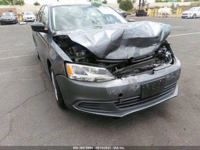 3VW2K7AJ1EM425070 Volkswagen Jetta Sedan S