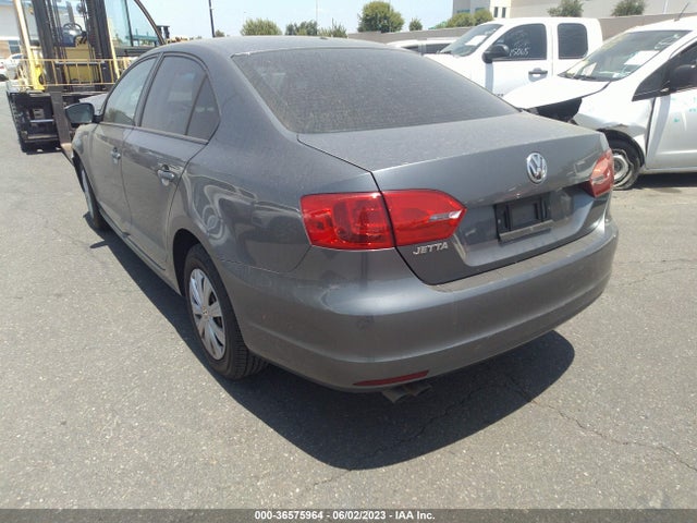 3VW2K7AJ1EM425070 Volkswagen Jetta Sedan S