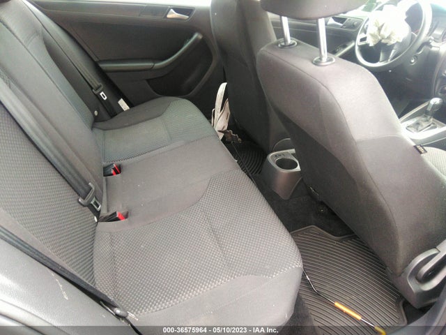 3VW2K7AJ1EM425070 Volkswagen Jetta Sedan S
