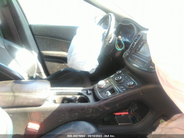 Chrysler 200 S 2015 1C3CCCBB9FN625470 Image 5