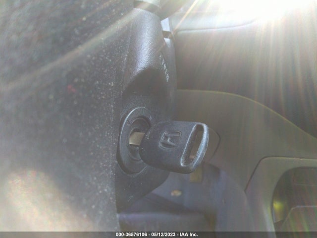 2004 HONDA CIVIC VP VIN: 2HGES16334H614602