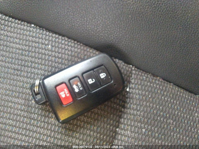 2018 TOYOTA COROLLA L/LE/XLE/SE/XSE VIN: 2T1BURHE4JC022625