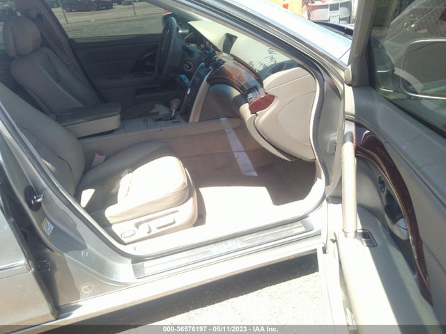 2008 ACURA RL VIN: JH4KB16568C003957