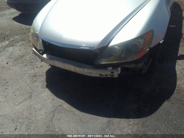 2008 ACURA RL VIN: JH4KB16568C003957