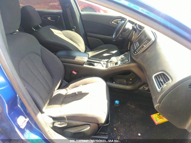 Chrysler 200 Limited 2015 1C3CCCAB3FN591334 Image 5
