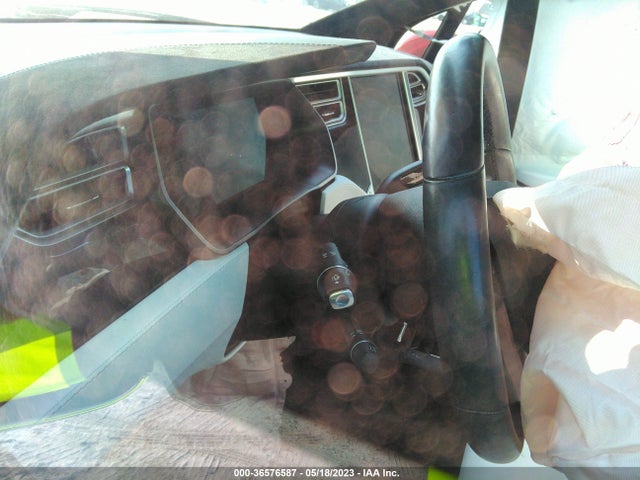 Tesla Model X 90d/75d/100d 2017 5YJXCBE26HF051365 Image 7