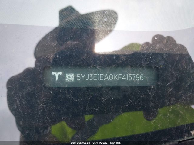 2019 TESLA MODEL 3 5YJ3E1EA0KF415796 Photo 8