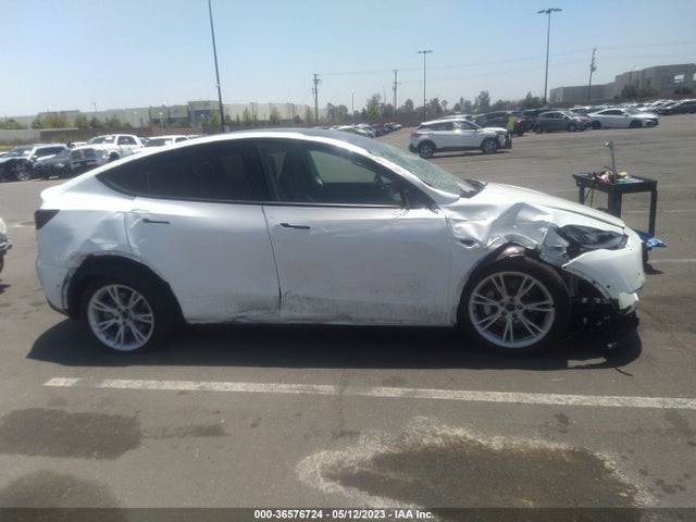 7SAYGDEE9NF346778 Tesla Model Y Long Range