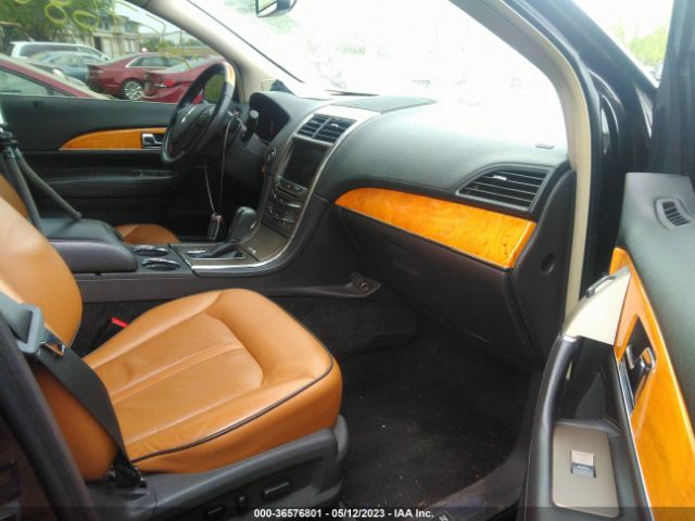 2LMDJ8JK3EBL05589 Lincoln MKX