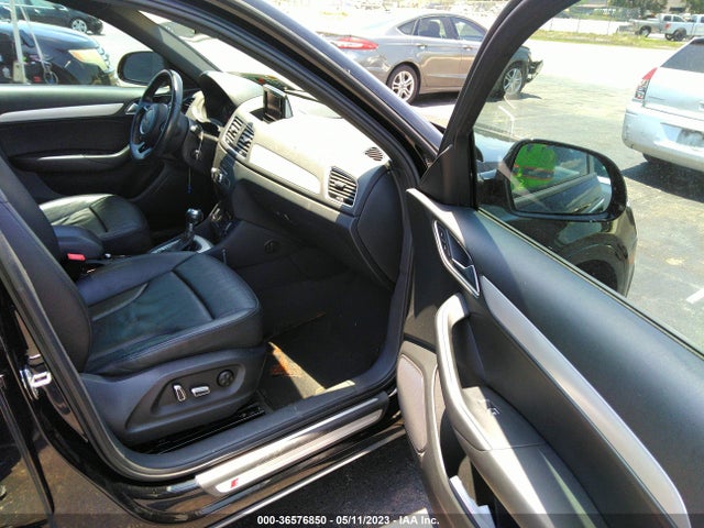 WA1BCCFS2JR026827 Audi Q3 PREMIUM