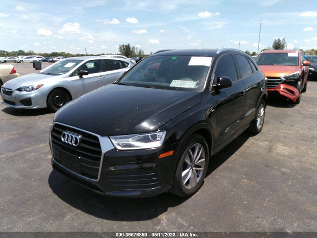 WA1BCCFS2JR026827 Audi Q3 PREMIUM