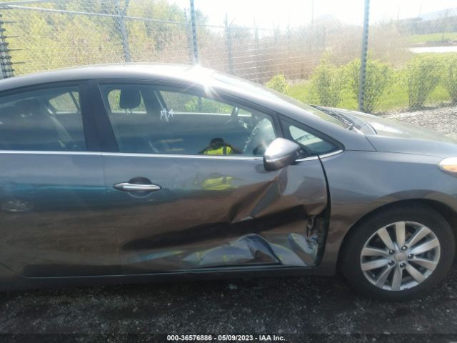 KNAFX4A84E5114625 KIA FORTE EX