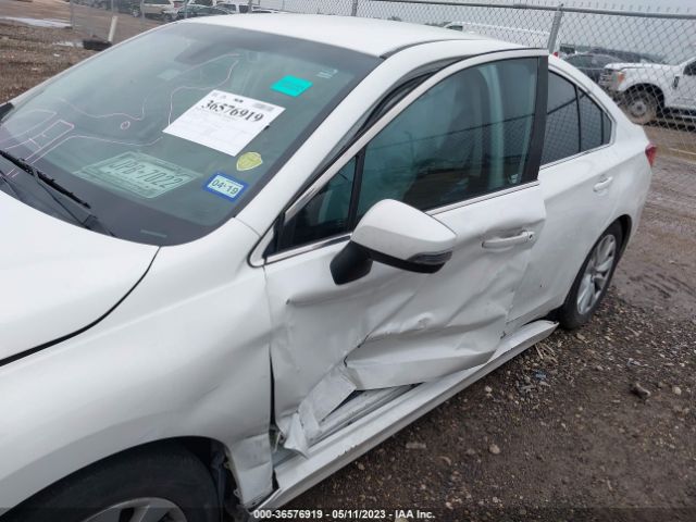 4S3BNAF67H3051176 Subaru Legacy Premium
