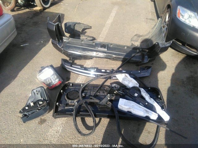 Toyota 4RUNNER SR5 2018 JTEBU5JR0J5518598 Image 4