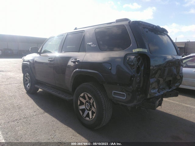 Toyota 4RUNNER SR5 2018 JTEBU5JR0J5518598 Image 5