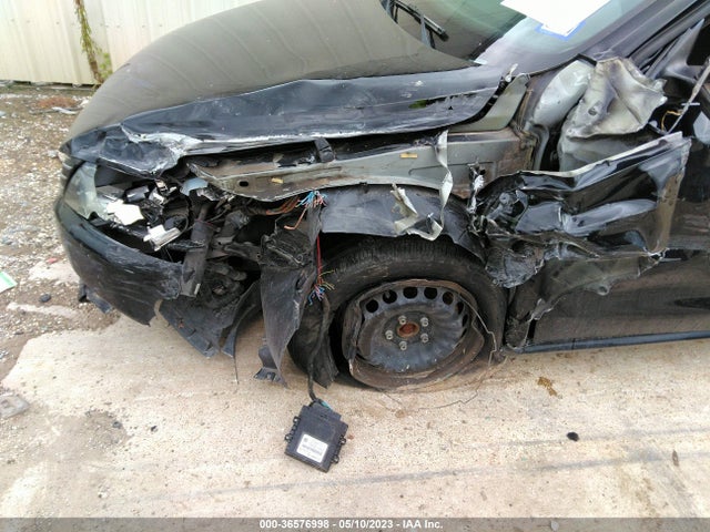1VWAT7A35EC073428 Volkswagen PASSAT S