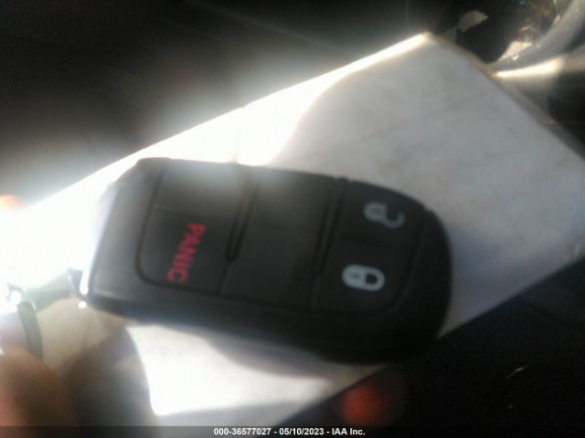 3C4PDCAB5JT506755 Dodge JOURNEY SE