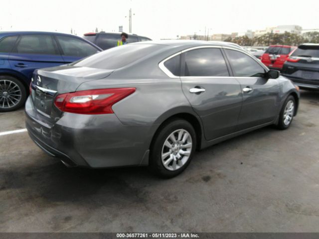 1N4AL3AP0JC141004 Nissan Altima 2.5 S