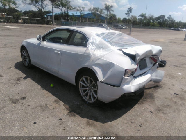 WAUCFAFR1FA061798 Audi A5 PREMIUM