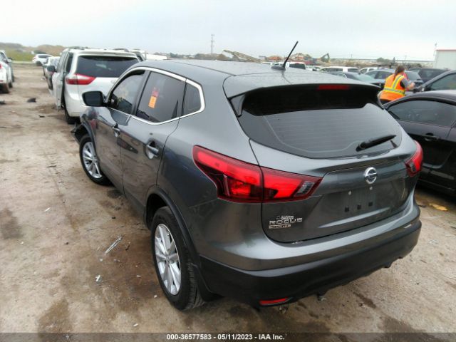 JN1BJ1CP1JW189439 Nissan Rogue Sport S