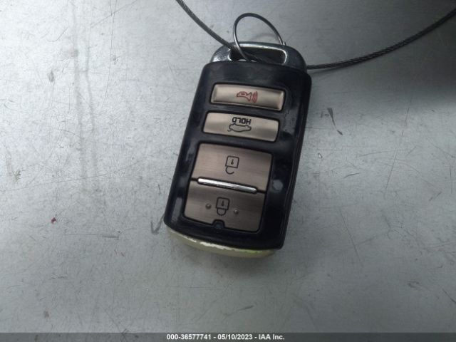 KNALN4D77G5218668 KIA Cadenza Premium