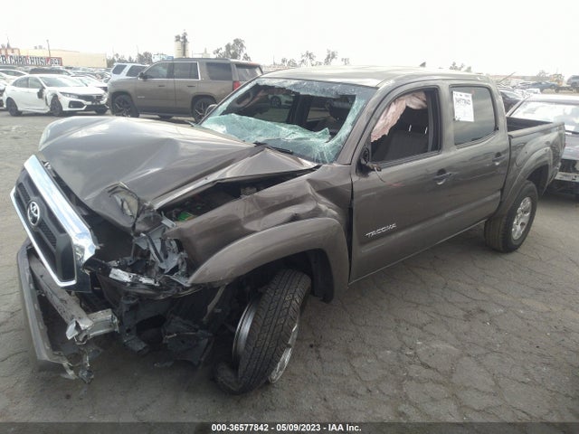 Toyota Tacoma Prerunner 2014 5TFJX4GN7EX028627 Image 2