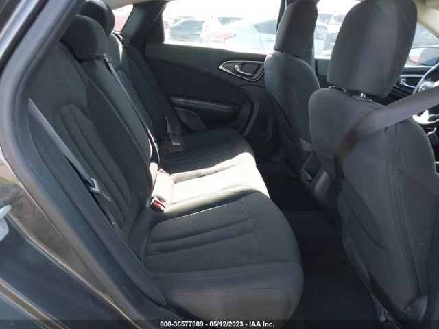Chrysler 200 Limited 2015 1C3CCCAB3FN633159 Image 9