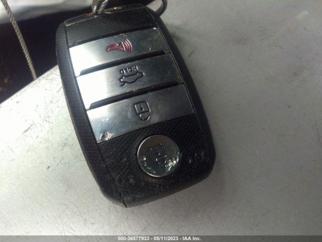 KNAGT4LE5H5017053 KIA Optima Hybrid Base