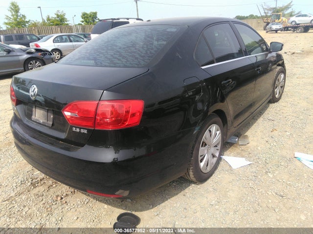 2013 VOLKSWAGEN JETTA SEDAN SE VIN: 3VWDP7AJ7DM444442