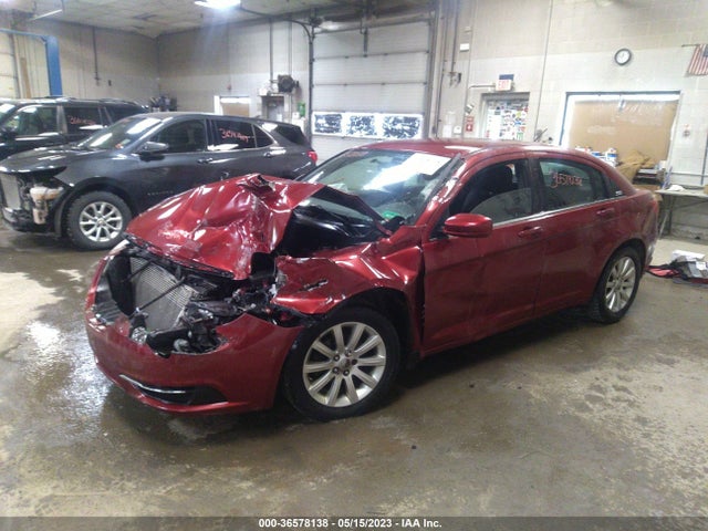 1C3CCBBG9EN114278 Chrysler 200 Touring