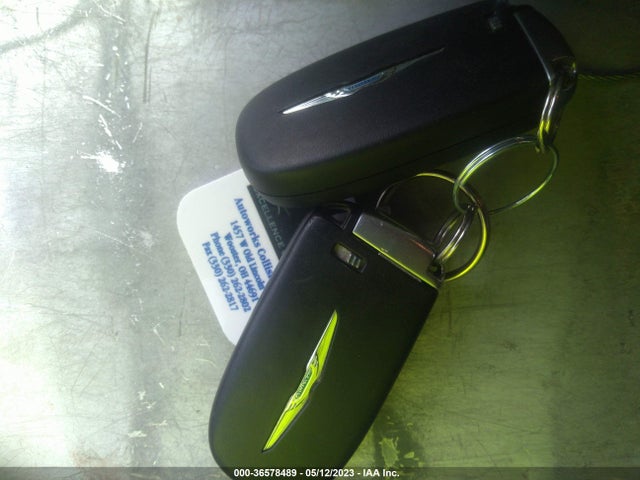 1C3CCCBG9FN736242 Chrysler 200 S