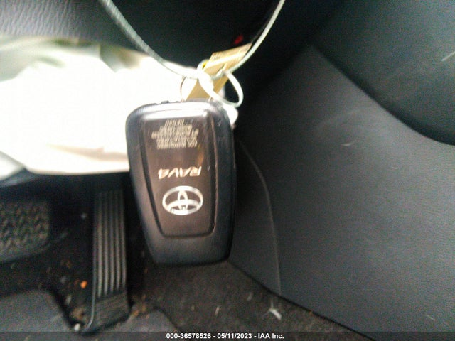 Toyota Rav4 Xle 2019 2T3W1RFV3KW035158 Image 3