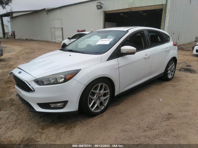 Ford FOCUS SE 2015 1FADP3K20FL330263 Image 2