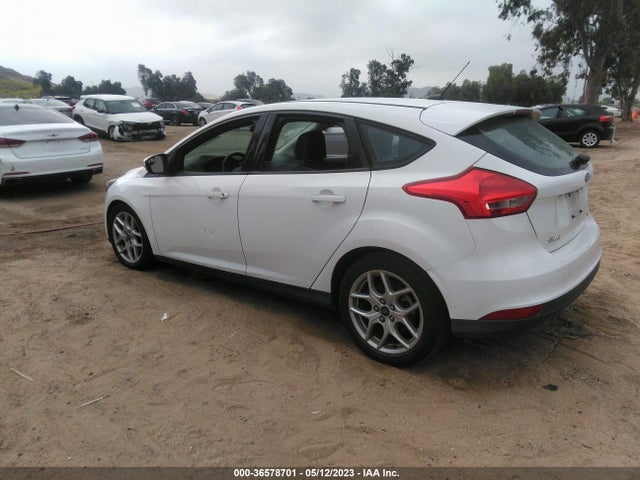 Ford FOCUS SE 2015 1FADP3K20FL330263 Image 4