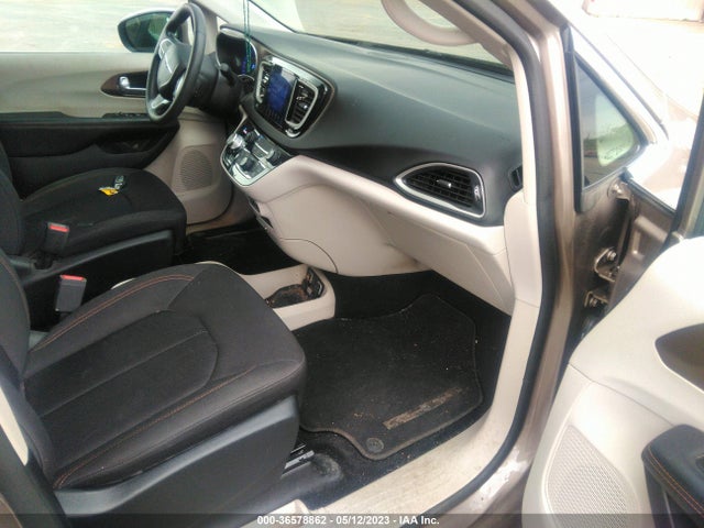 2C4RC1DG0HR578189 Chrysler Pacifica Touring
