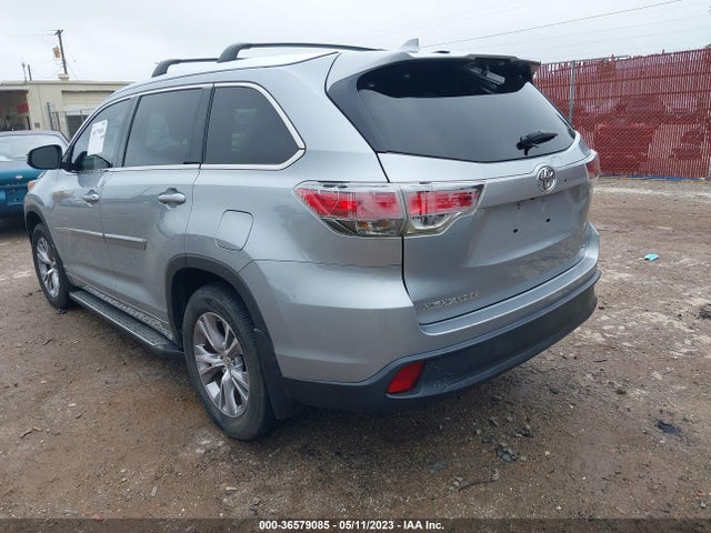 2015 TOYOTA HIGHLANDER XLE VIN: 5TDKKRFH9FS102925
