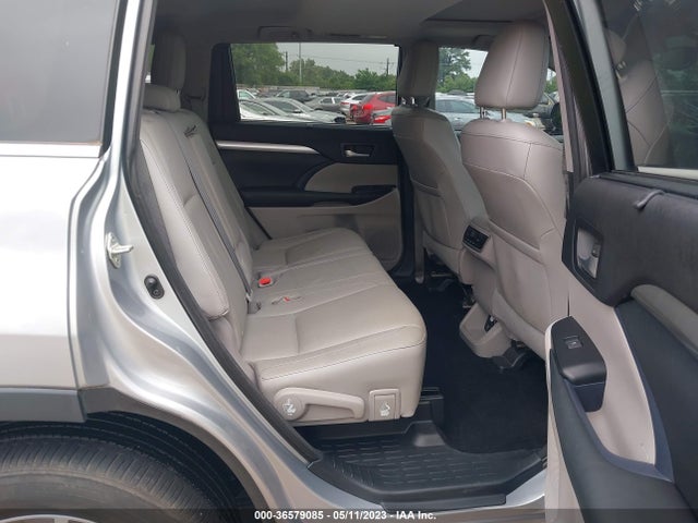 2015 TOYOTA HIGHLANDER XLE VIN: 5TDKKRFH9FS102925