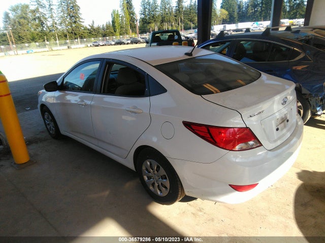 Hyundai ACCENT SE 2017 KMHCT4AE7HU217390 Image 4