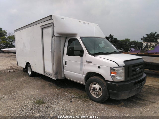 2022 Ford E-Series, VIN: 1FDWE3FN3NDC10135