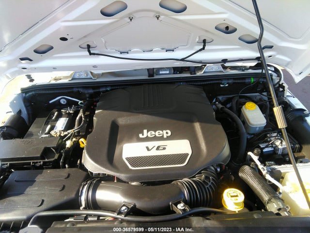 1C4AJWAG0FL530864 Jeep Wrangler Sport