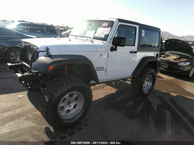 1C4AJWAG0FL530864 Jeep Wrangler Sport