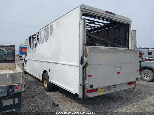 2015 FORD SUPER DUTY F-59 STRIPPED 1F66F5KY7F0A04258 Photo 2