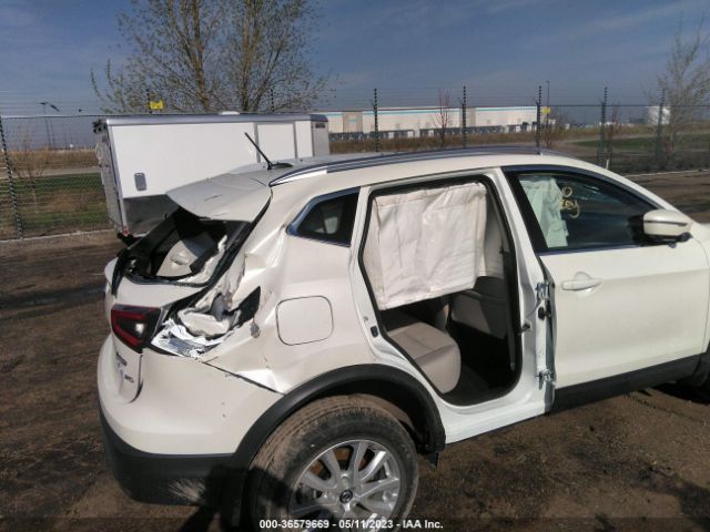 JN1BJ1BW2MW441941 Nissan Rogue Sport Sv