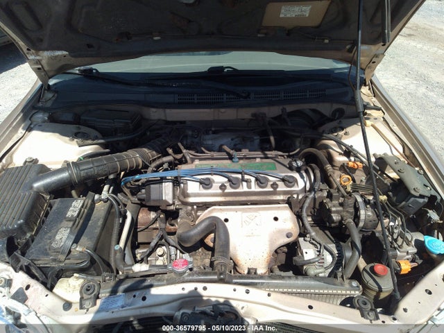 2000 HONDA ACCORD SDN EX VIN: 1HGCG5657YA014817