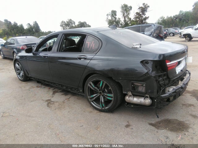 BMW 7 Series 740i 2016 WBA7E2C58GG504426 Image 3