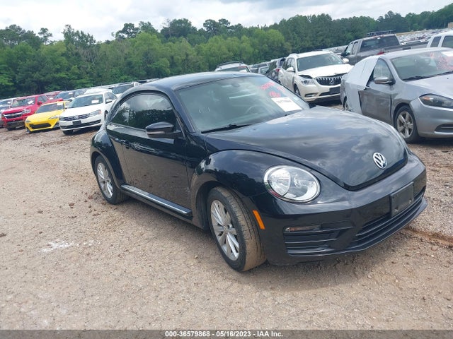 2018 Volkswagen Beetle, VIN: 3VWFD7AT7JM706328