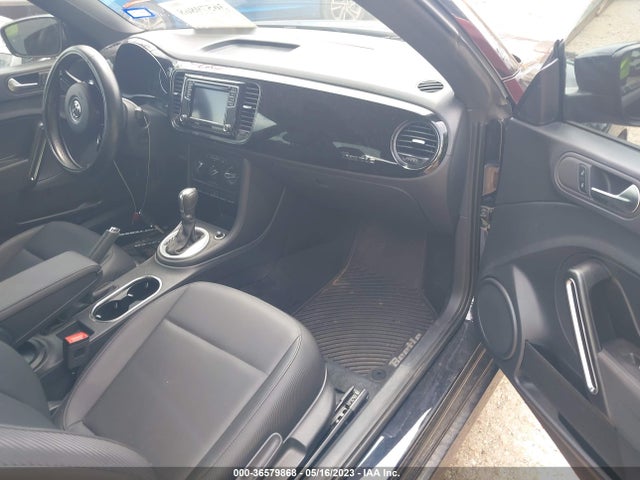 2018 Volkswagen Beetle, VIN: 3VWFD7AT7JM706328
