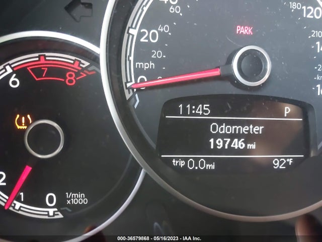 2018 Volkswagen Beetle, VIN: 3VWFD7AT7JM706328